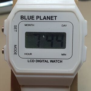 🦋10/$20🦋 Blue Planet White Resin Digital Women's Watch